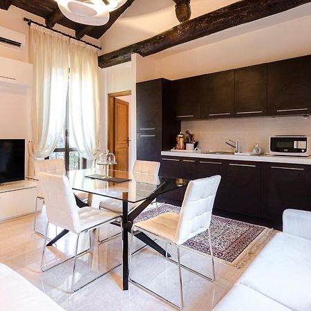 Begatto Apartment, Nel Cuore Del Centro Storico โบโลญญา ภายนอก รูปภาพ
