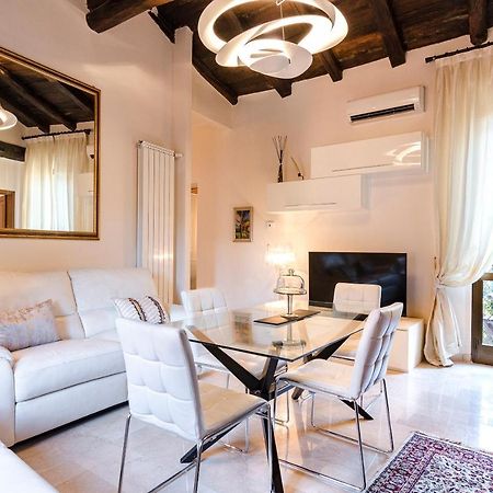Begatto Apartment, Nel Cuore Del Centro Storico โบโลญญา ภายนอก รูปภาพ
