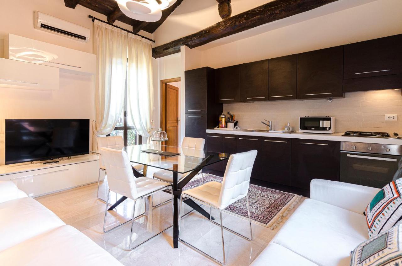 Begatto Apartment, Nel Cuore Del Centro Storico โบโลญญา ภายนอก รูปภาพ